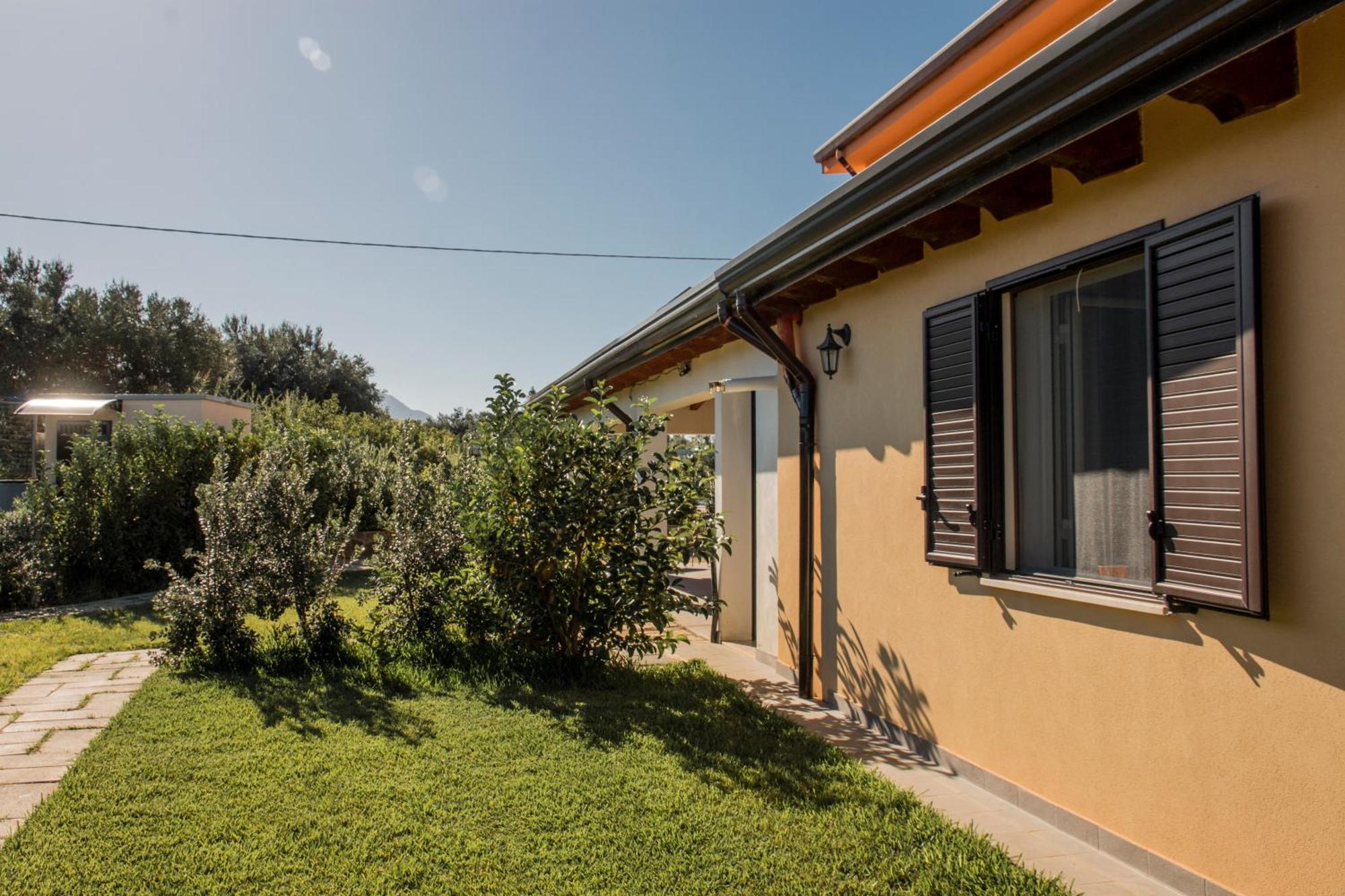 Villa Con Piscina Casale Di Gio Nel Golfo Di Castellammare 파르티니코 외부 사진