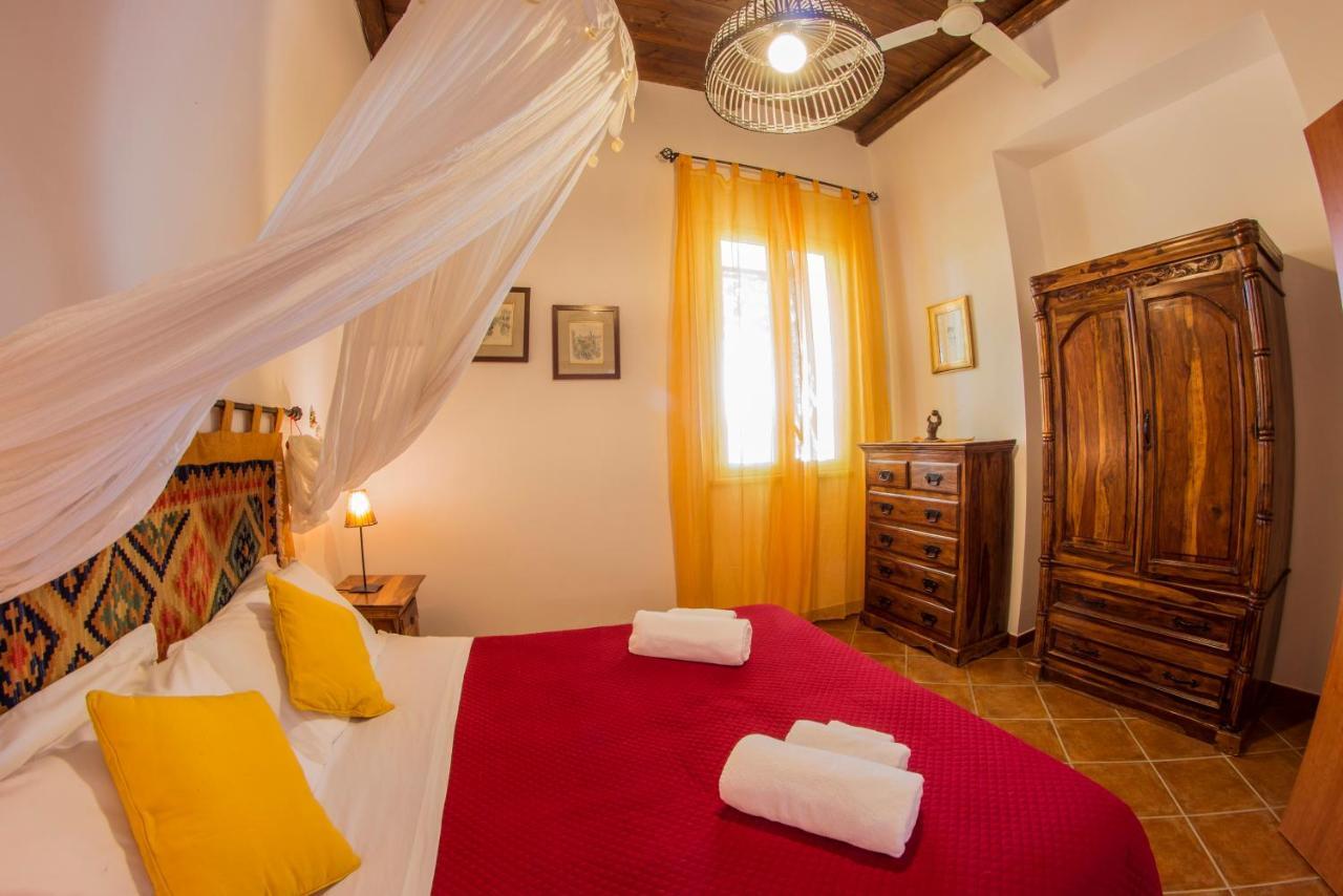 Villa Con Piscina Casale Di Gio Nel Golfo Di Castellammare 파르티니코 외부 사진